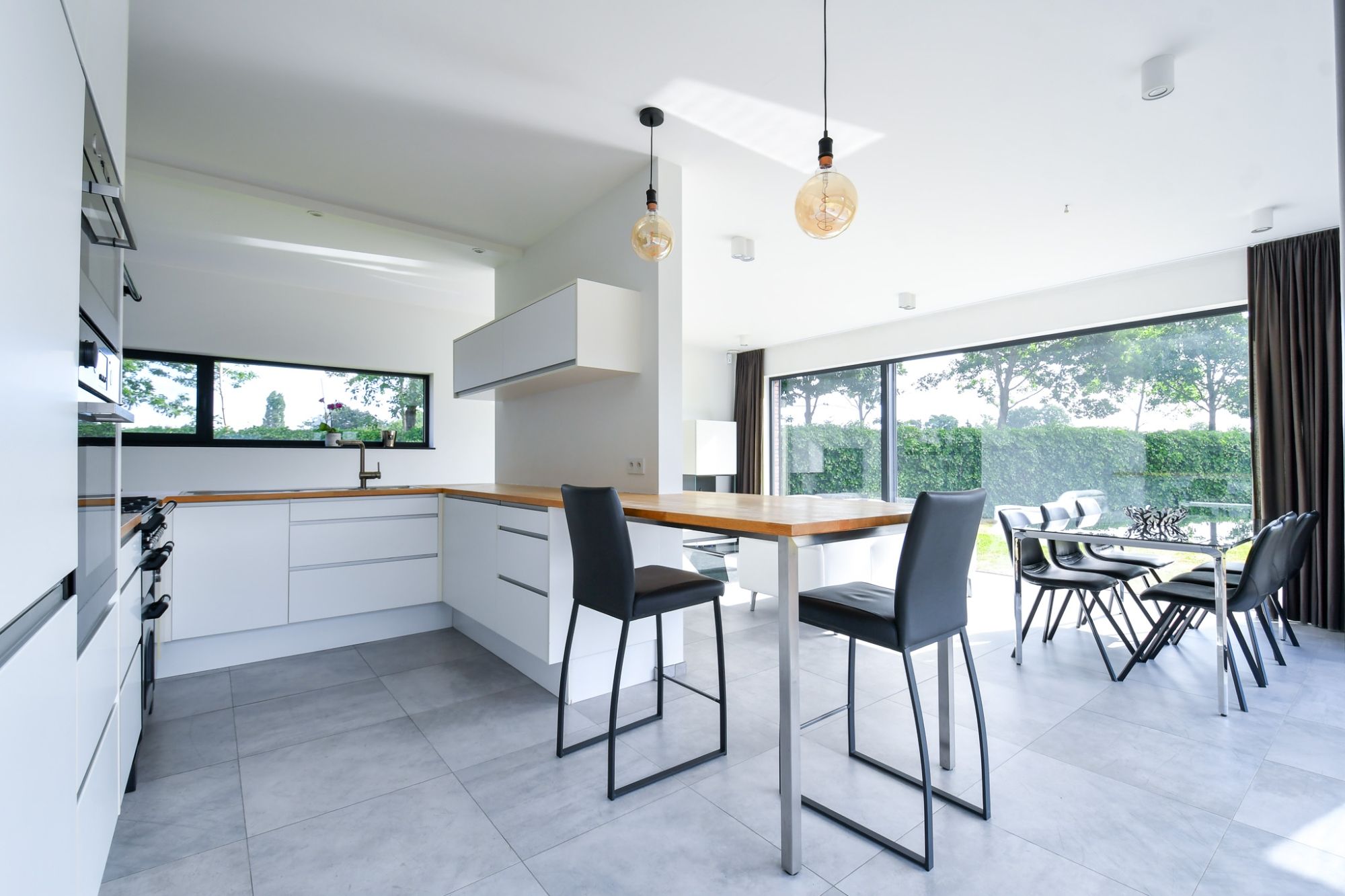 | BEZOEKMOMENT woe 11/06 van 17u - 18u30 | Rustig gelegen architecturale villa omgeven door groen foto 7