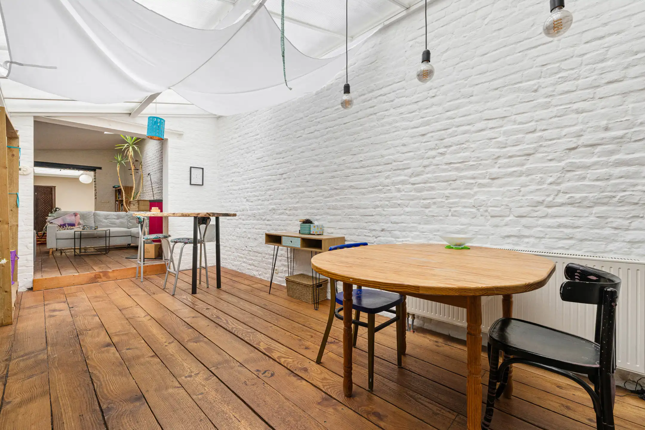 Begane grond 2 slaapkamers van ± 126 m² met tuin foto 4