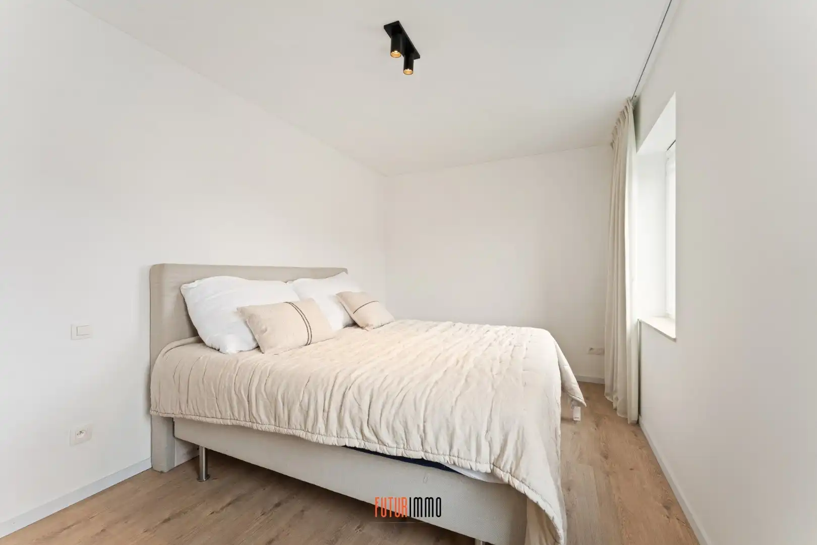 Nieuwbouwwoning met garage foto 9