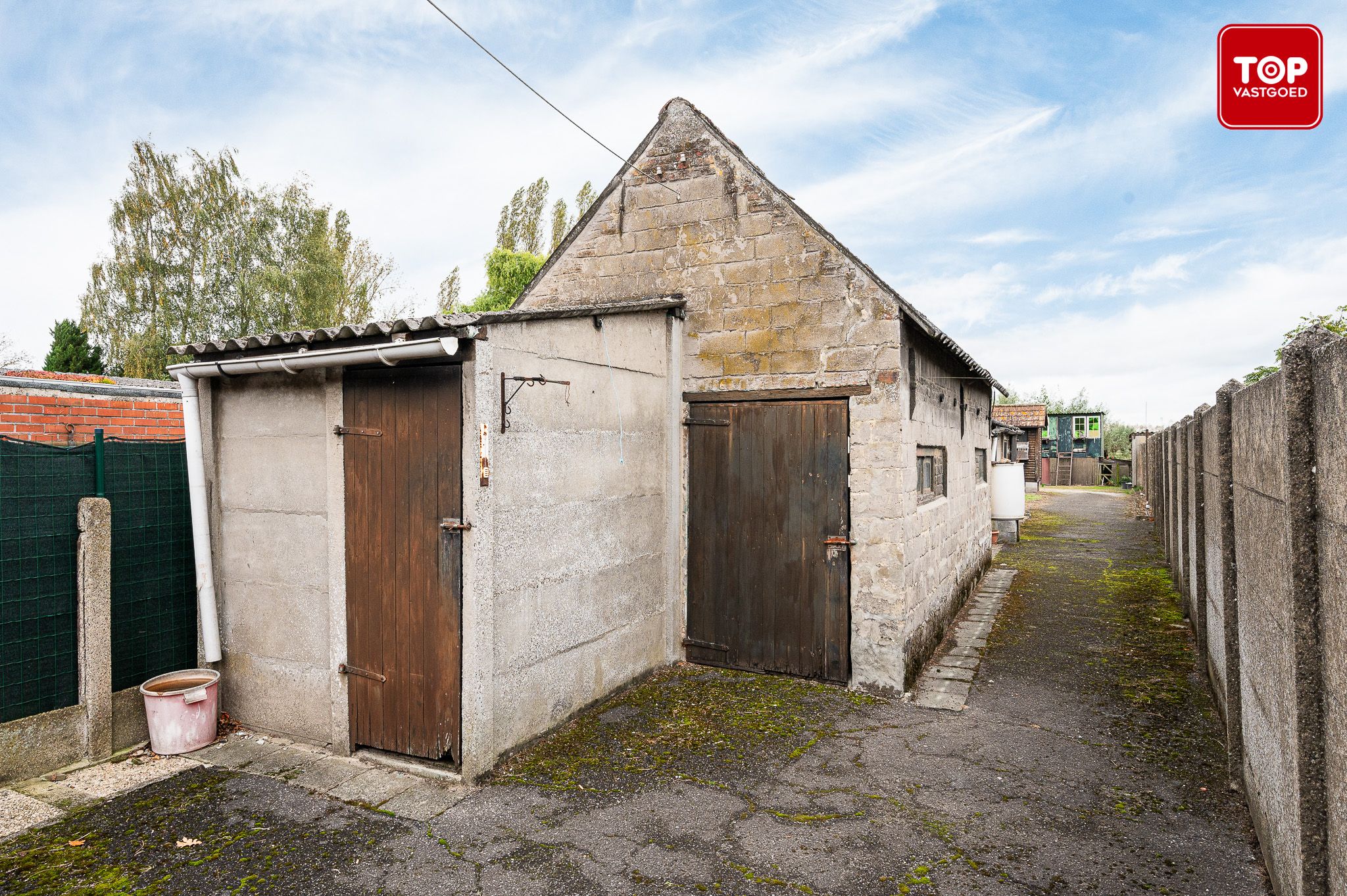 Te renoveren woning met 4 slaapkamers op perceel grond van 1605m² foto 27