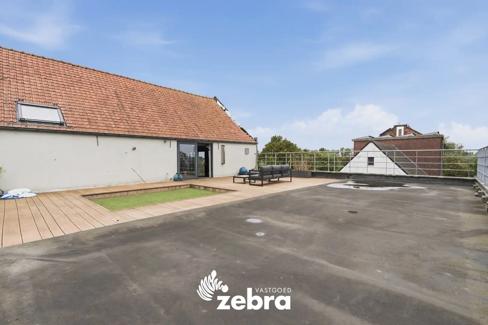 Unieke instapklare loft met twee ruime terrassen, garage en privatieve parkeerplaats in Ardooie! foto 22
