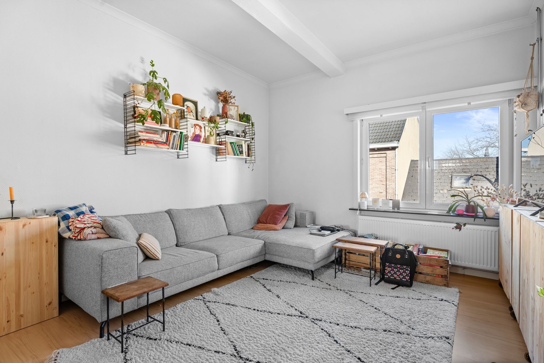 Hoofdfoto van de publicatie: Investeringspand: appartement en woning in centrum Zele