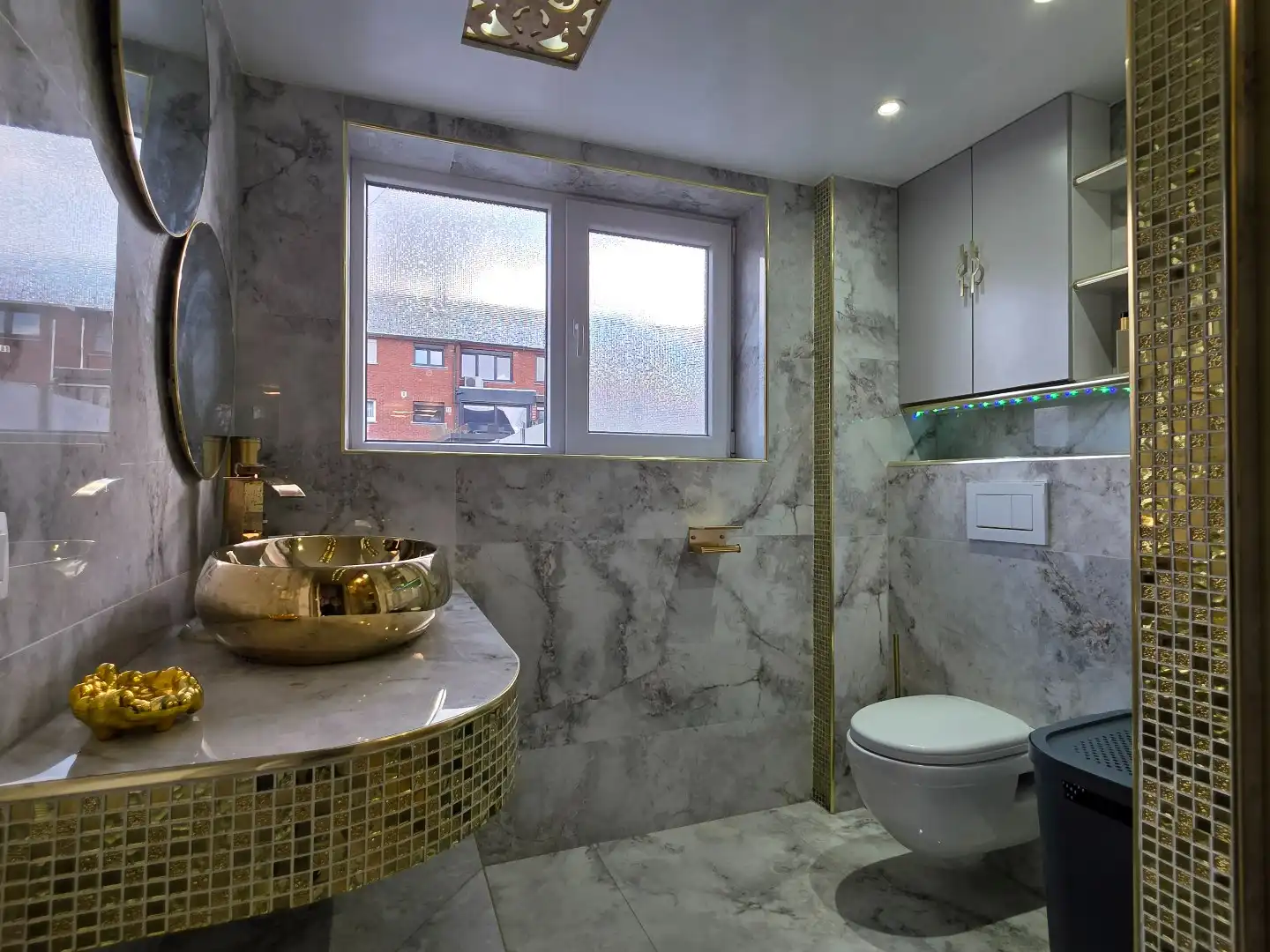 Uniek gerenoveerde 4-slaapkamerwoning op wandelafstand van centrum Kortrijk - EPC A foto 17