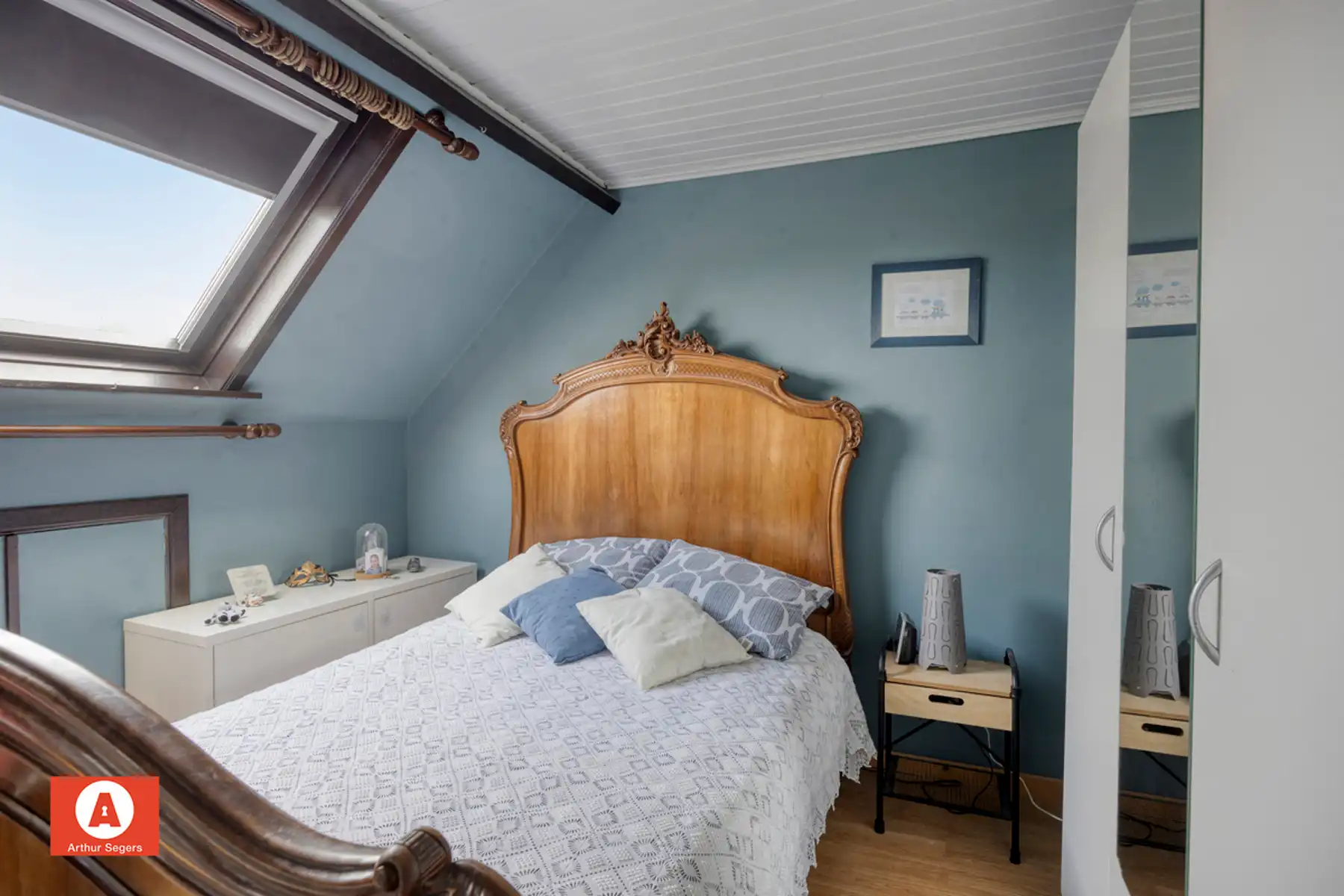 Ruime woning met 5 slpk en prachtige tuin op topligging foto 23