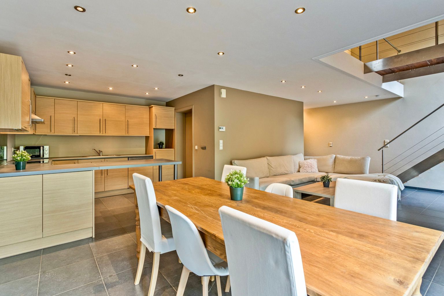 GERENOVEERDE WONING MET TUIN IN BOUTERSEM foto 3