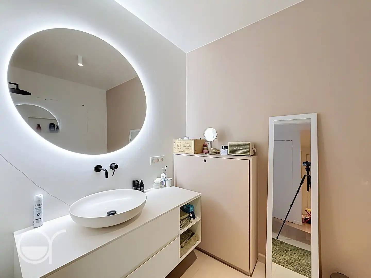 Modern 2-slaapkamerappartement met staanplaats op uitstekende locatie foto 10
