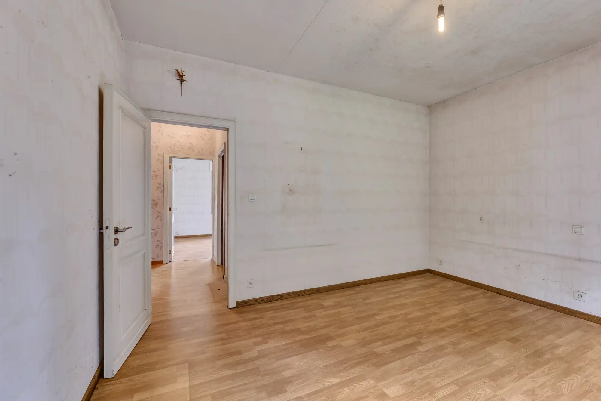 Ruime villa met 4 slpk met bouwgrond op +-18a met mooi zicht foto 16