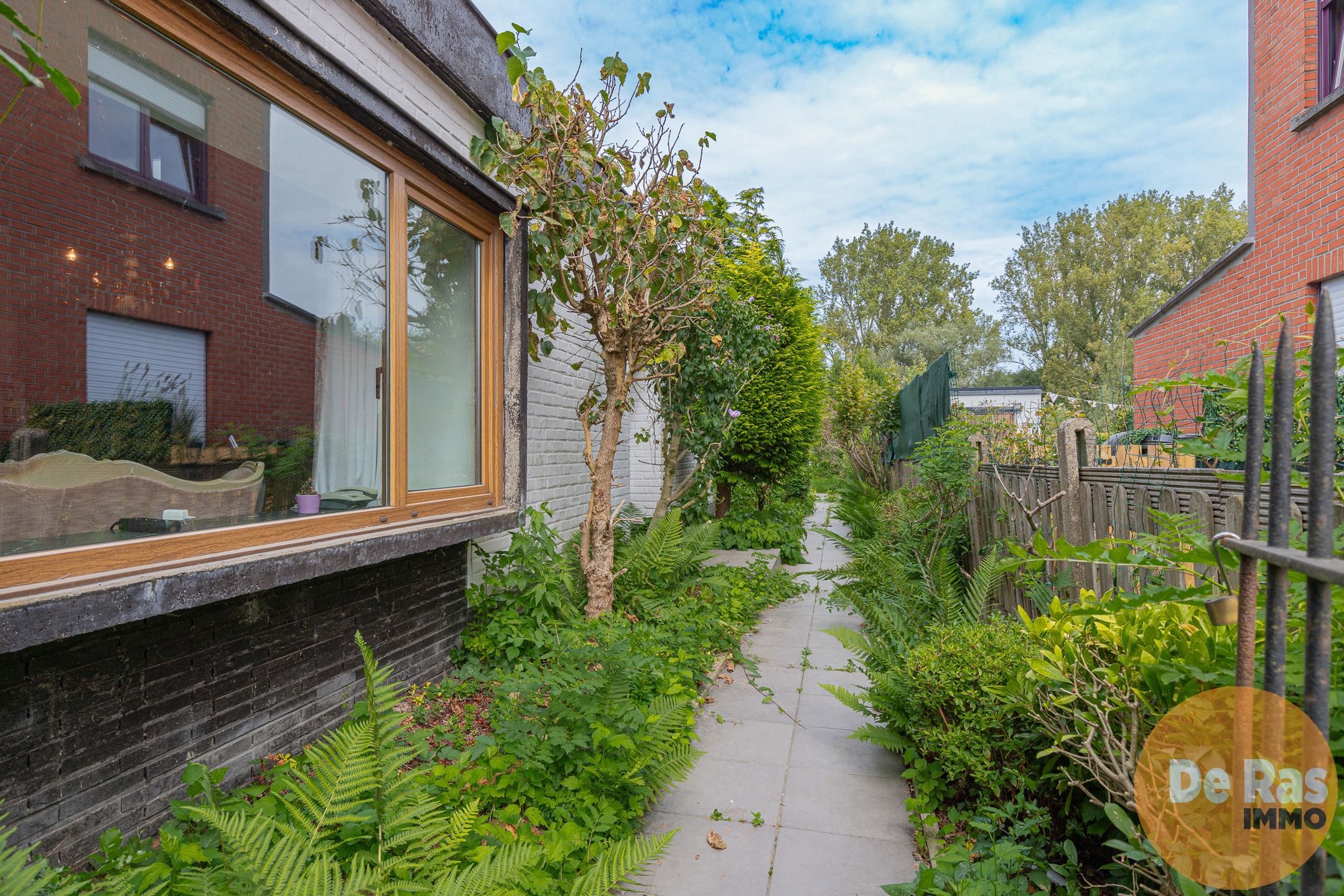 DENDERLEEUW - Te renoveren bungalow vlakbij natuurgebied! foto 6