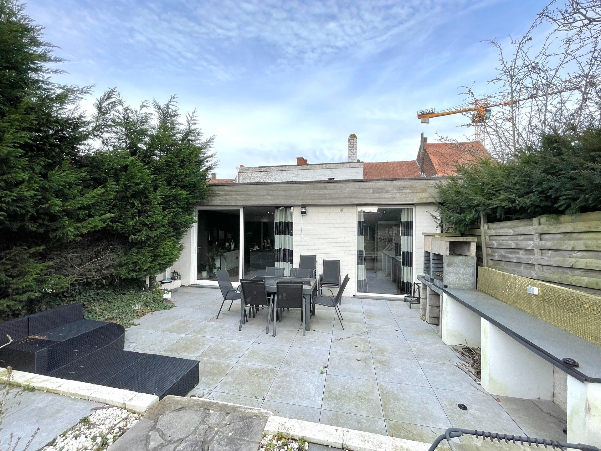 HANDELSRUIMTE - WOONST - TUIN - 325 M² RUIMTE foto 3