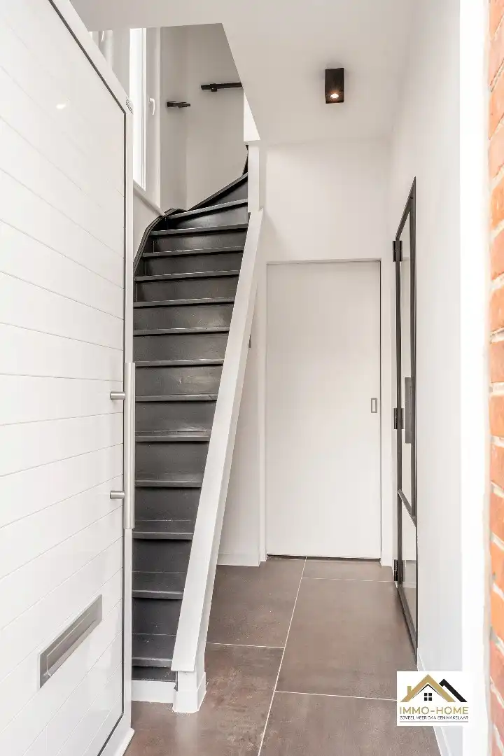 Recent gerenoveerde woning te Lokeren!  foto 12