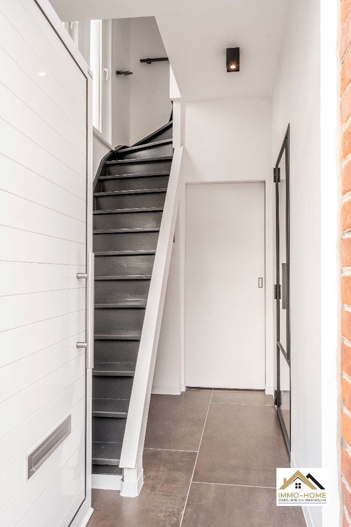 Recent gerenoveerde woning te Lokeren!  foto 12