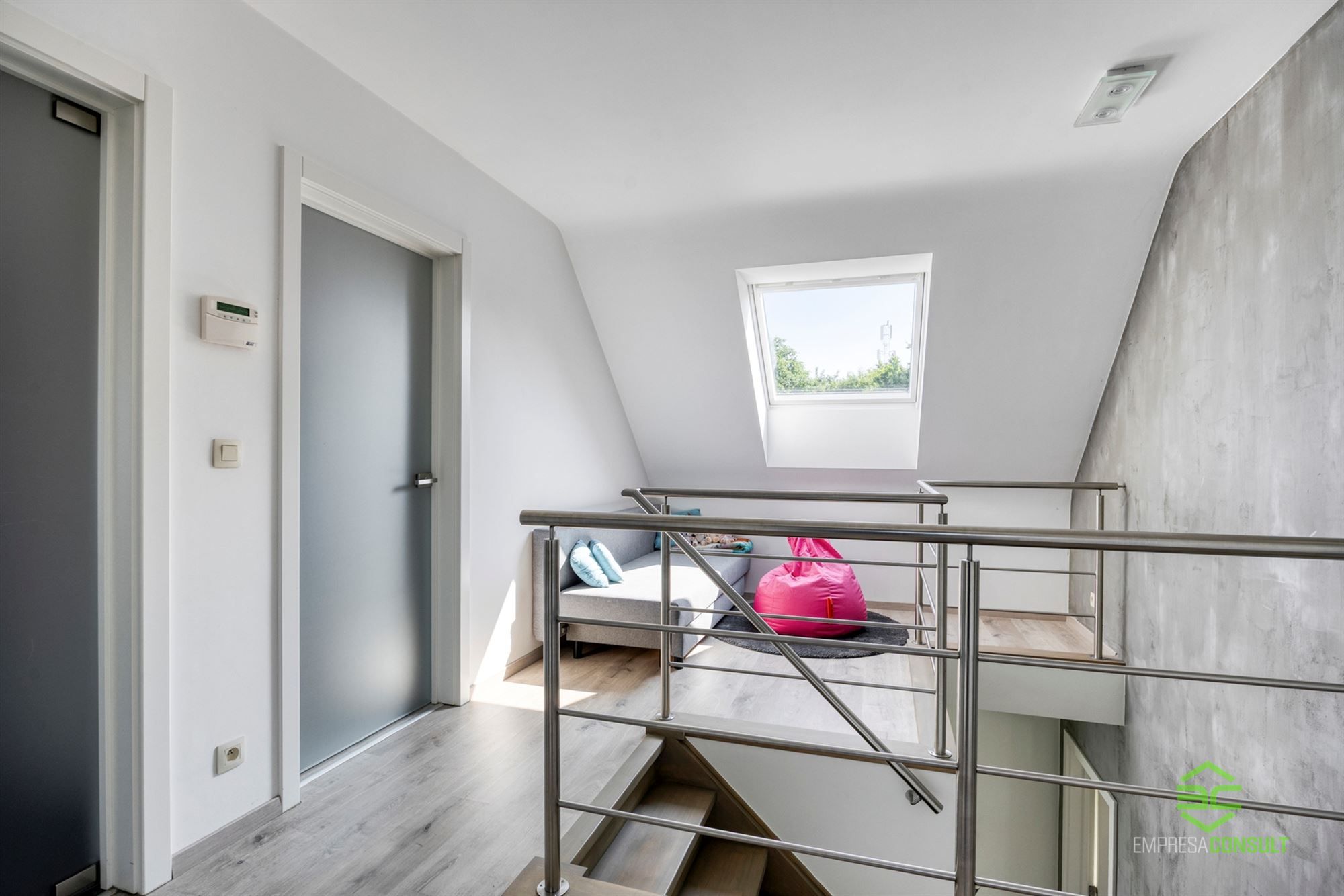 Instapklare woning met aparte garage en werkplaats van 150m² in Schulen! foto 17