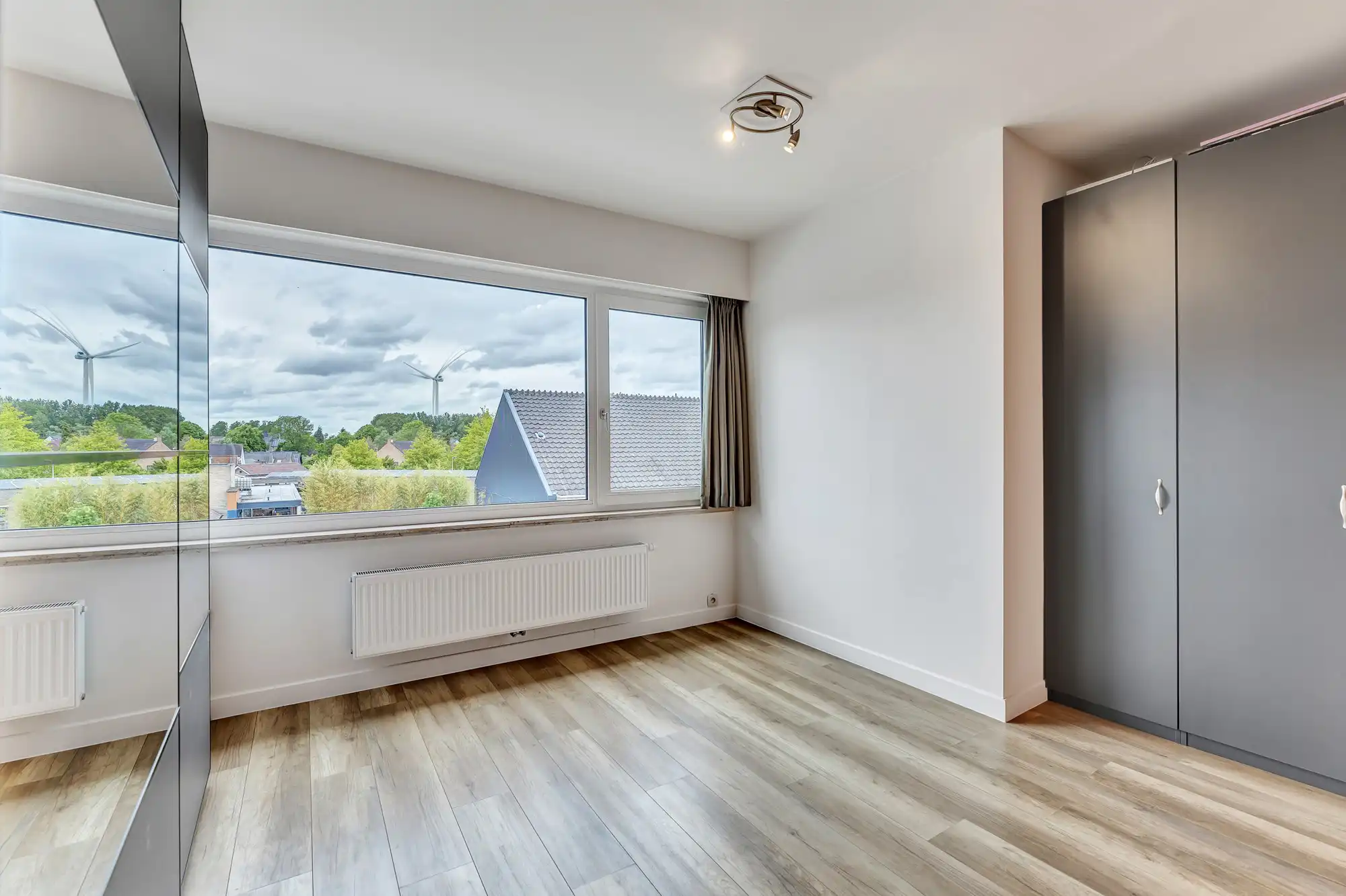 Gerenoveerd penthouse te koop met ruim terras foto 11