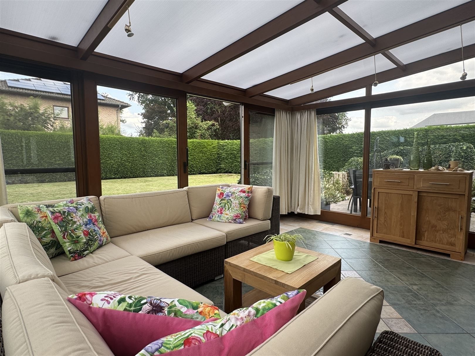Ruime open bebouwing met grote tuin & bijgebouwen in Stekene foto 9