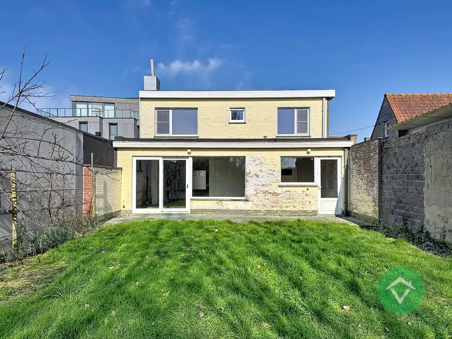 Woning met 3 slaapkamers en garage te Lichtervelde foto 2