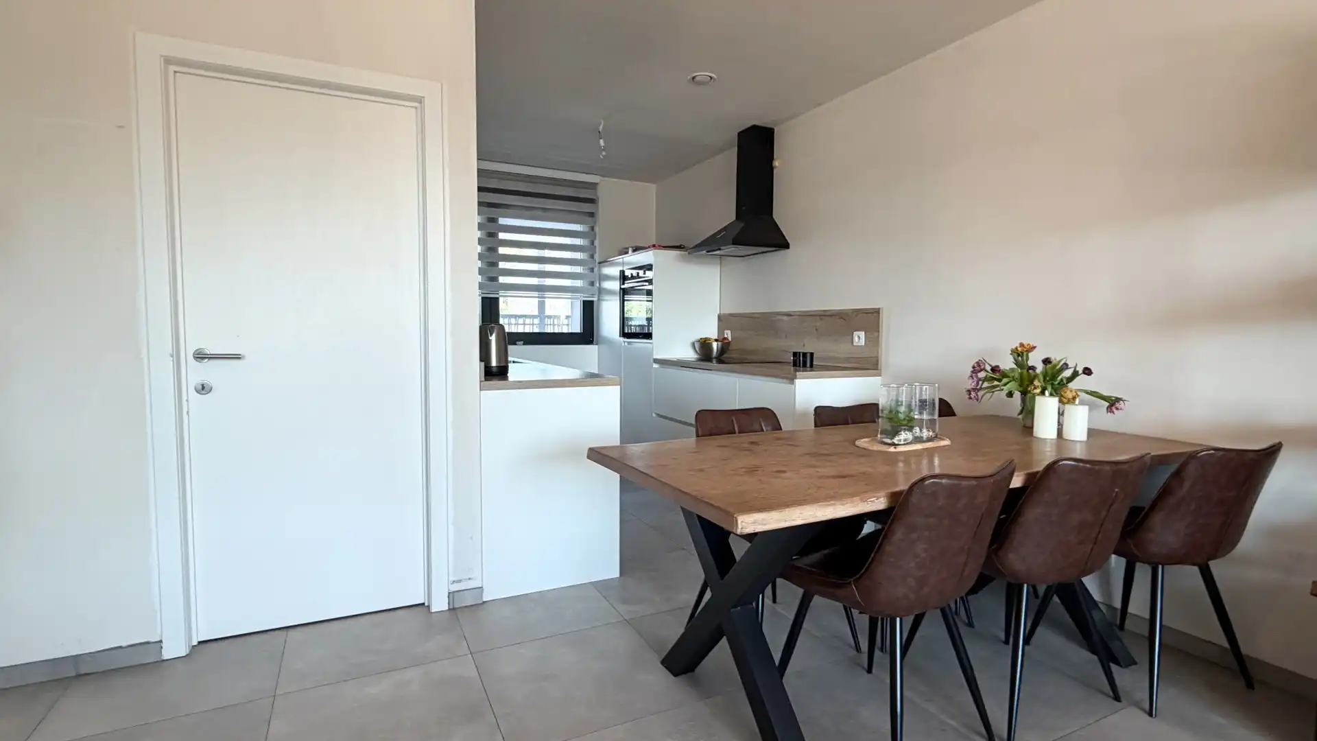 APPARTEMENT MET 3 SLPKS TE KOOP - MAASMECHELEN foto 6