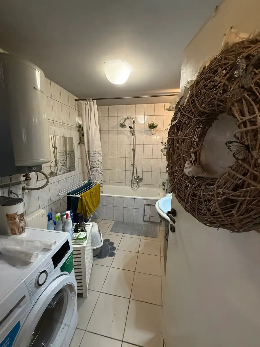 Instapklaar appartement met terras op toplocatie in Genk foto 11