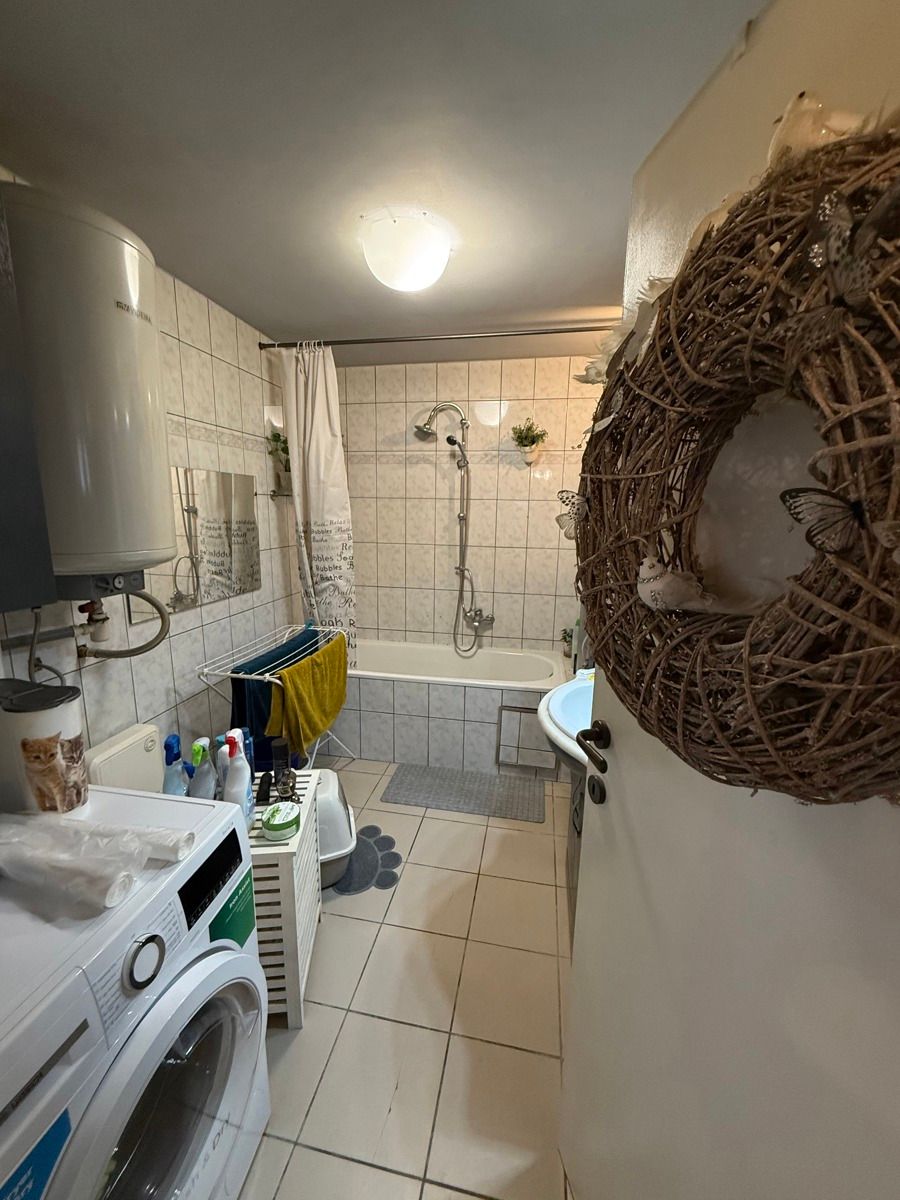 Instapklaar appartement met terras op toplocatie in Genk foto 11