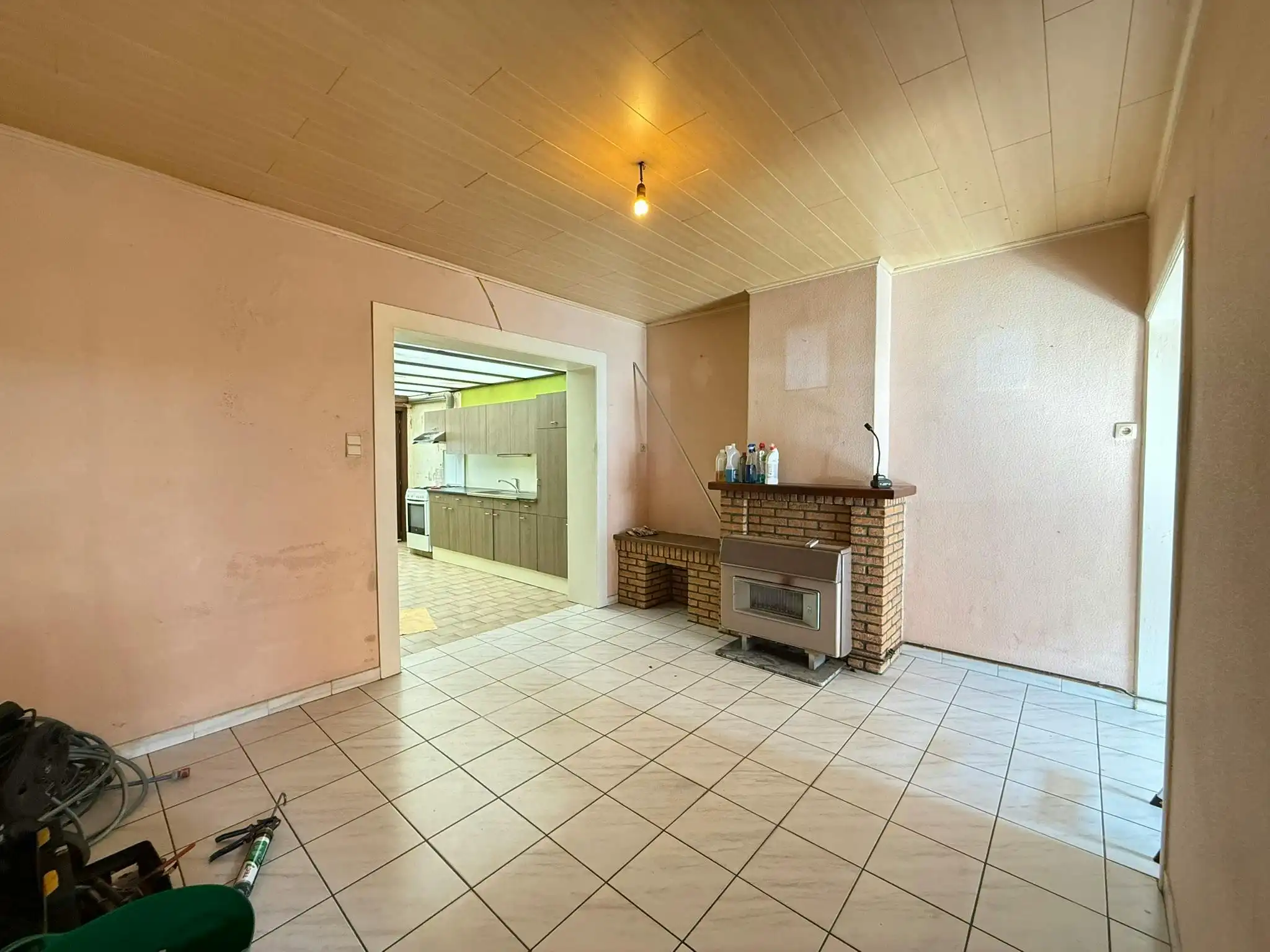 Huis te koop in Ieper met 4 kamers, tuin en garage  foto 5