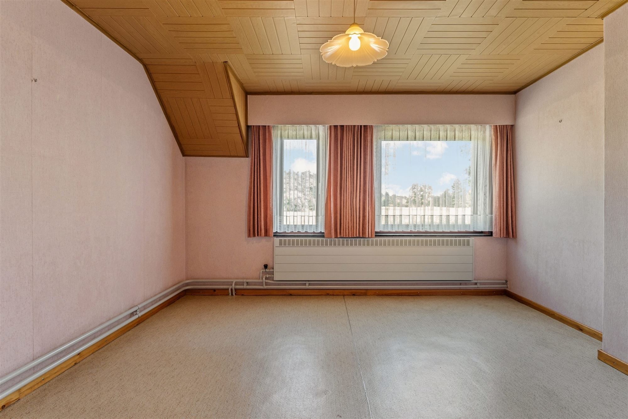 OP TE FRISSEN WONING MET 3 SLAAPKAMERS, SUPER RUSTIG GELEGEN OP EEN PERCEEL VAN 10A TEMIDDEN VAN HET GROEN TE HAM foto 13