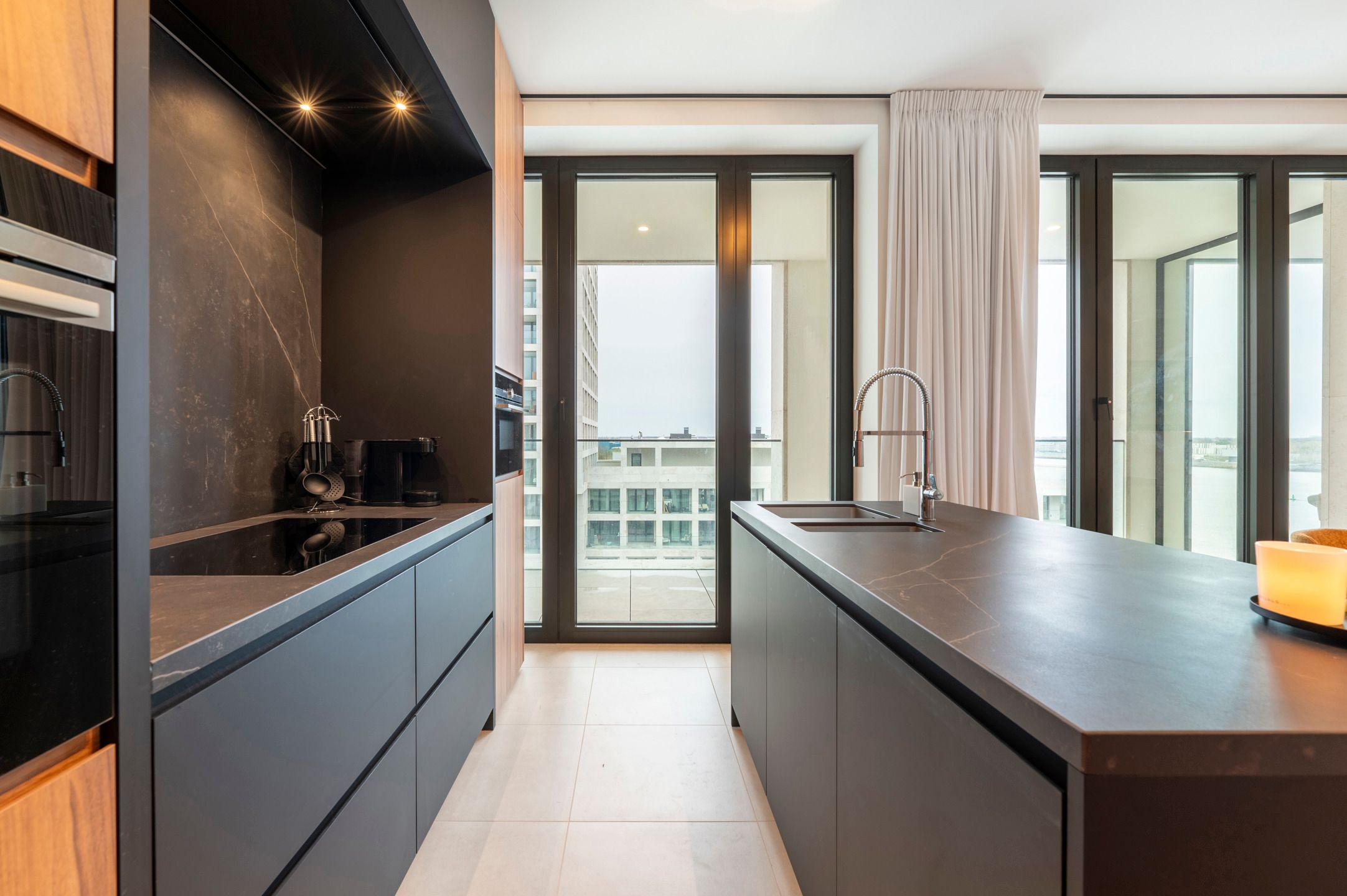 ANTWERPEN - Duplex penthouse appartement te Nieuw-Zuid foto 2