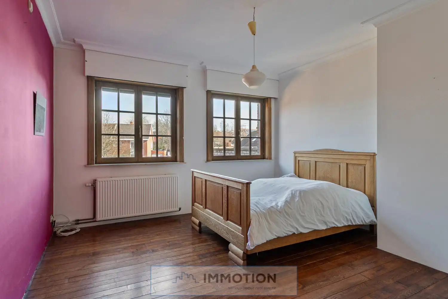 Unieke burgerwoning met bijgebouw en tuin foto 18