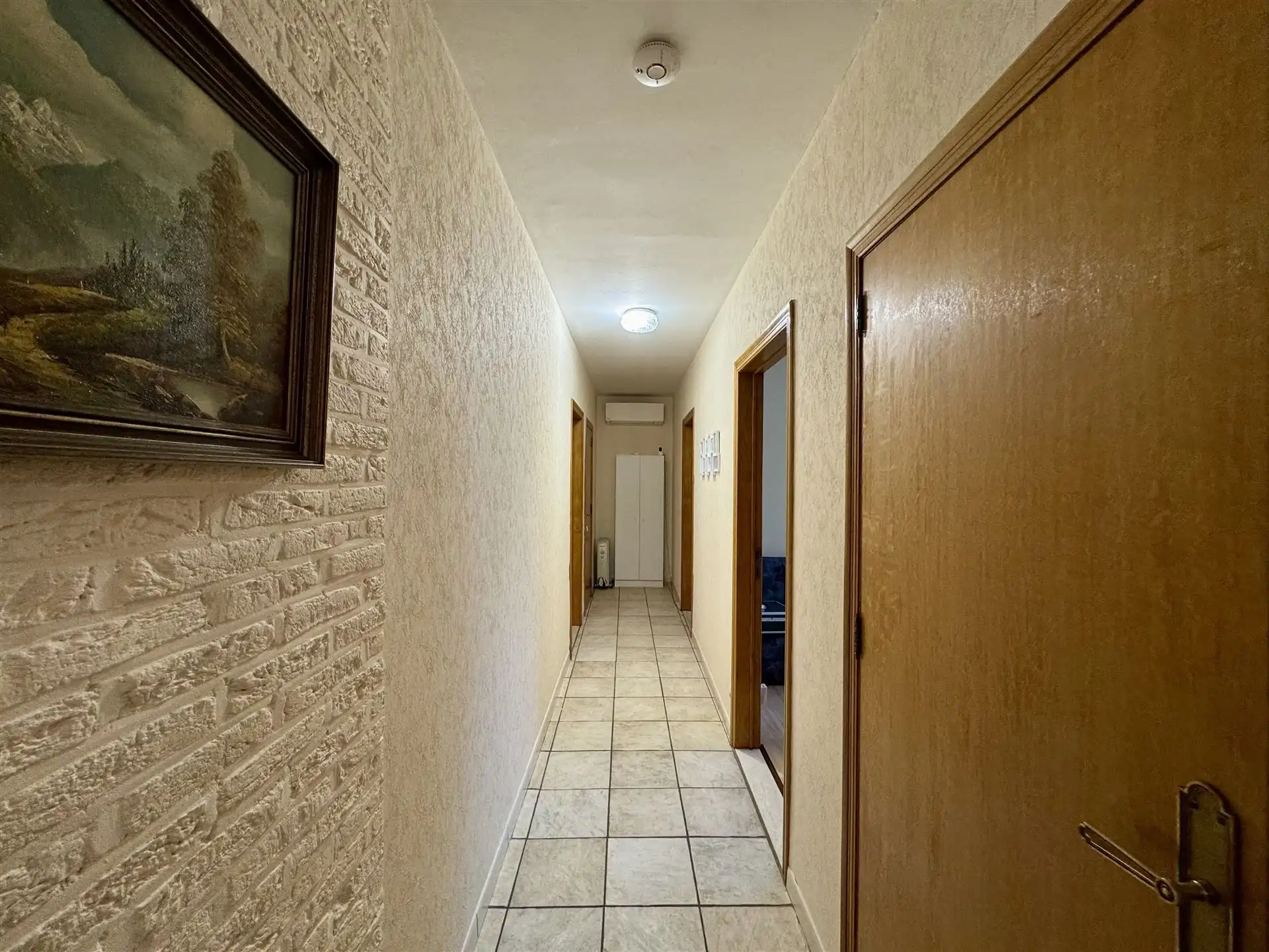 Vrijstaande woning die gebruikt kan worden als twee-woonst foto 8