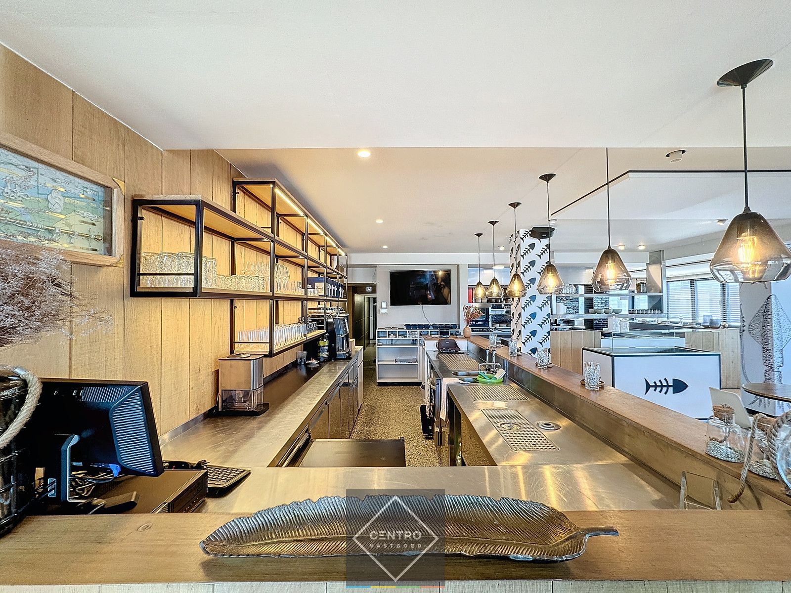Uniek & exclusief aanbod: Volledig geïnstalleerd HANDELSPAND (restaurant/brasserie), inclusief de VOLLEDIGE inboedel TE KOOP op de zeedijk te Zeebrugge! foto 9