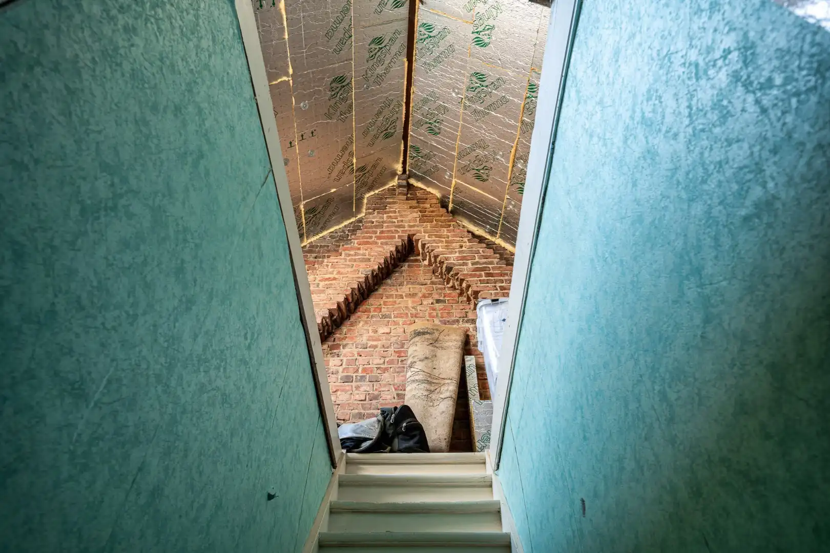 Woning met 2 slaapkamers, zolder en tuin aan de Leie in Menen foto 9