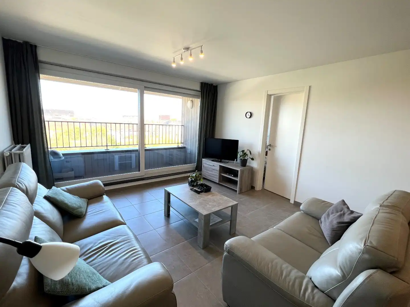 Energiezuinig appartement te huur te Harelbeke! foto 12