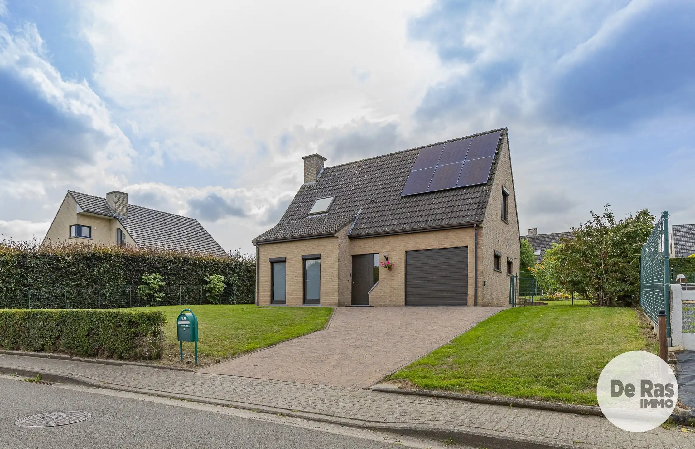 RONSE - Instapklare open bebouwing met  3 slaapkamers foto {{pictureIndex}}