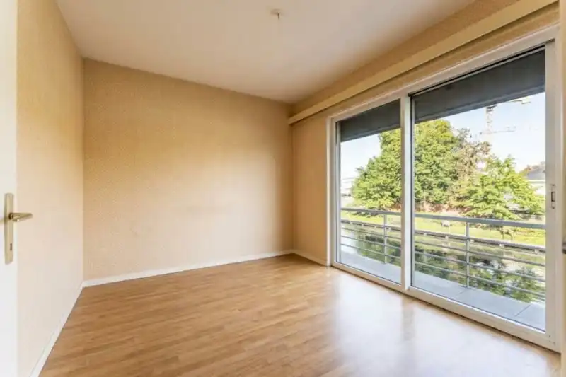 Roeselare – Verzorgd appartement van 90 m² met ca. 30 m² terrassen en zicht op het water foto 11