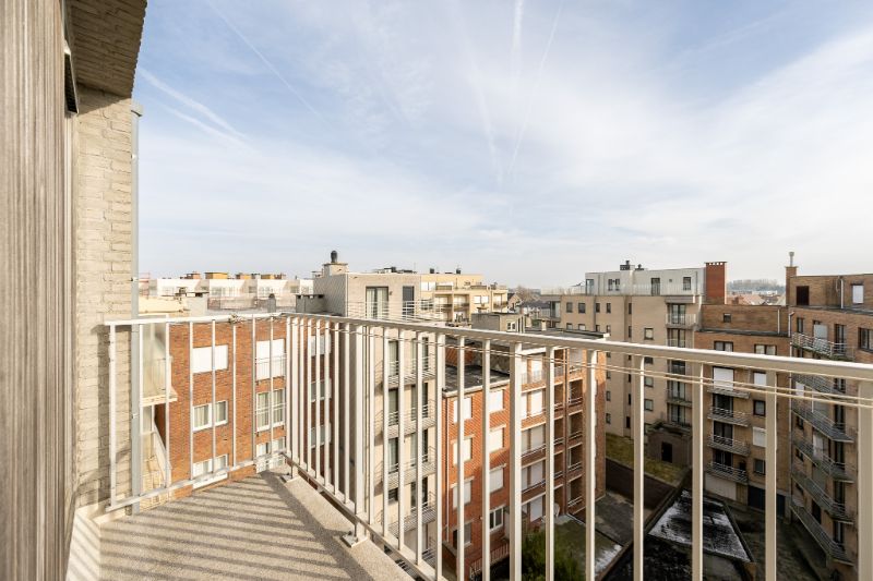 Exclusief appartement met frontaal zeezicht op de Zeedijk in Koksijde. foto 19