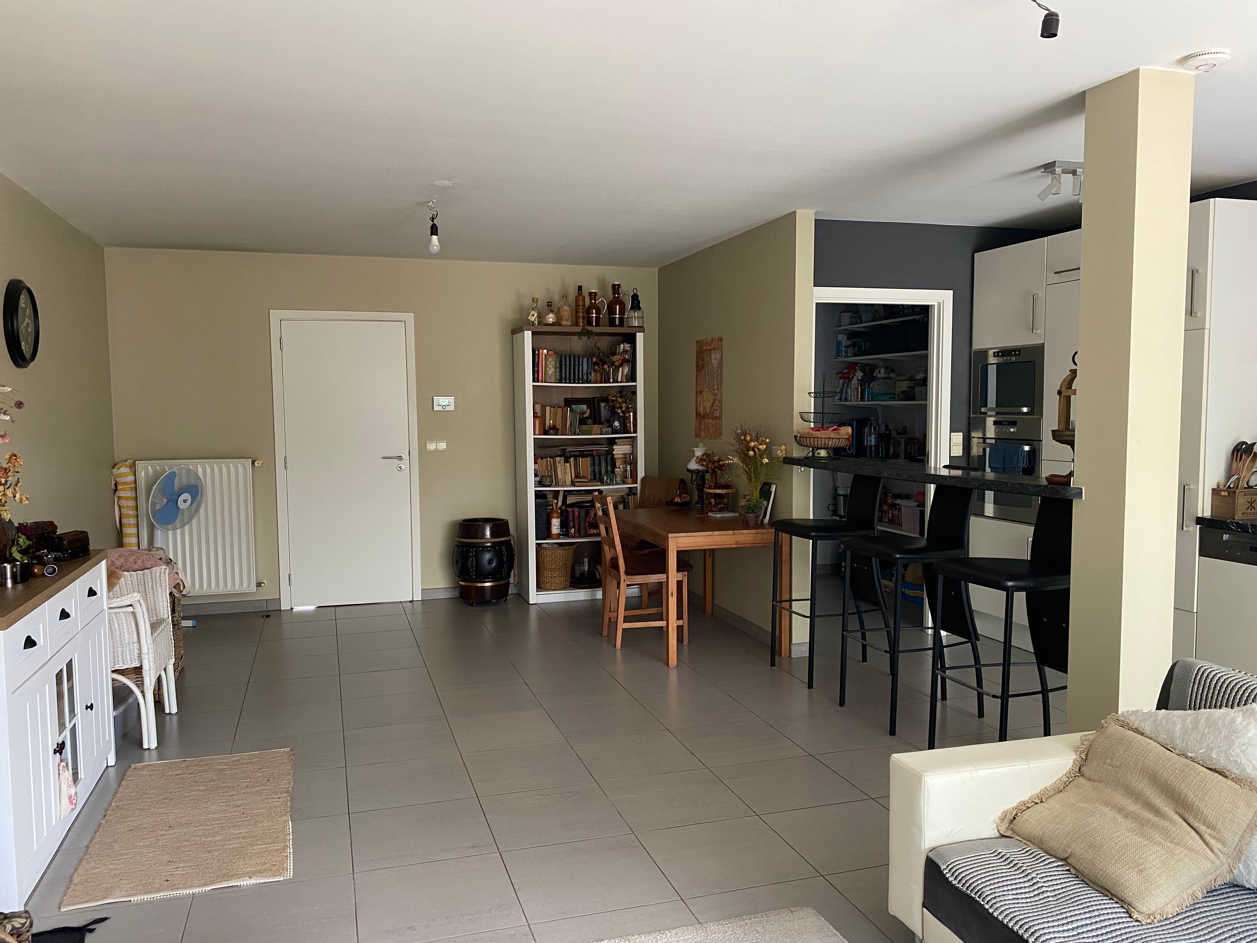 Mooie ruime woning te koop in Eeklo als opbrengsteigendom foto 3