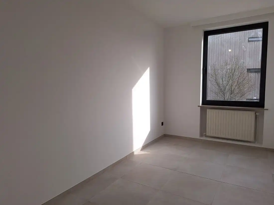 Stijlvol gerenoveerd appartement te Hasselt centrum foto 13