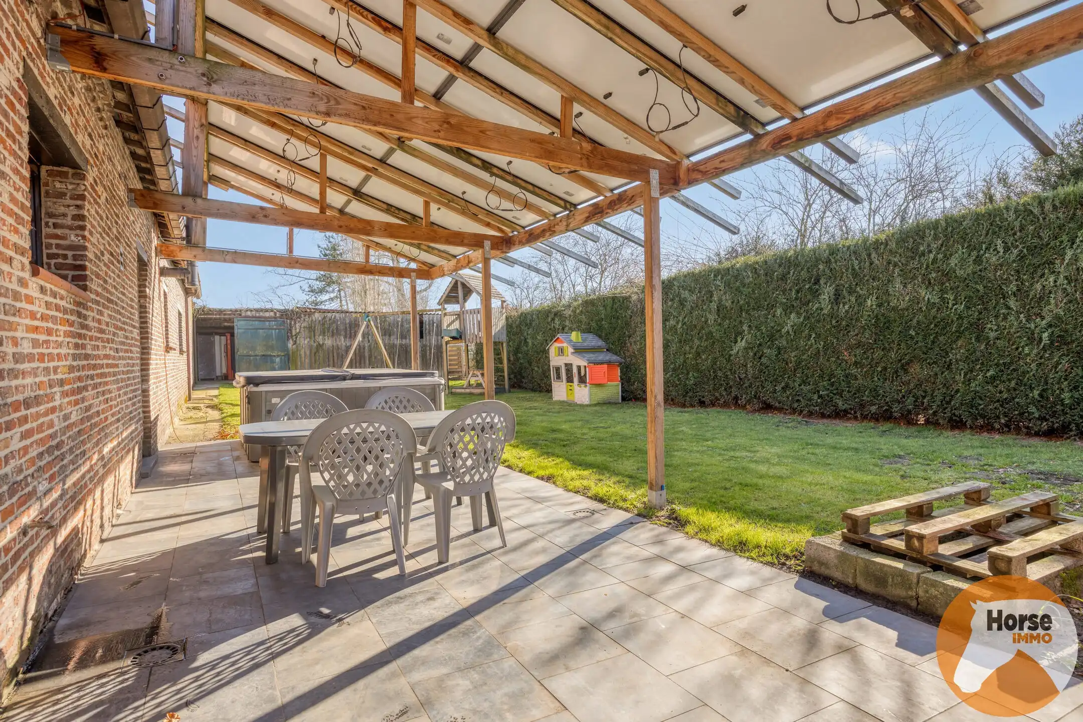 LOKEREN - Ruime, te renoveren woning met opslagmogelijkheden foto 48