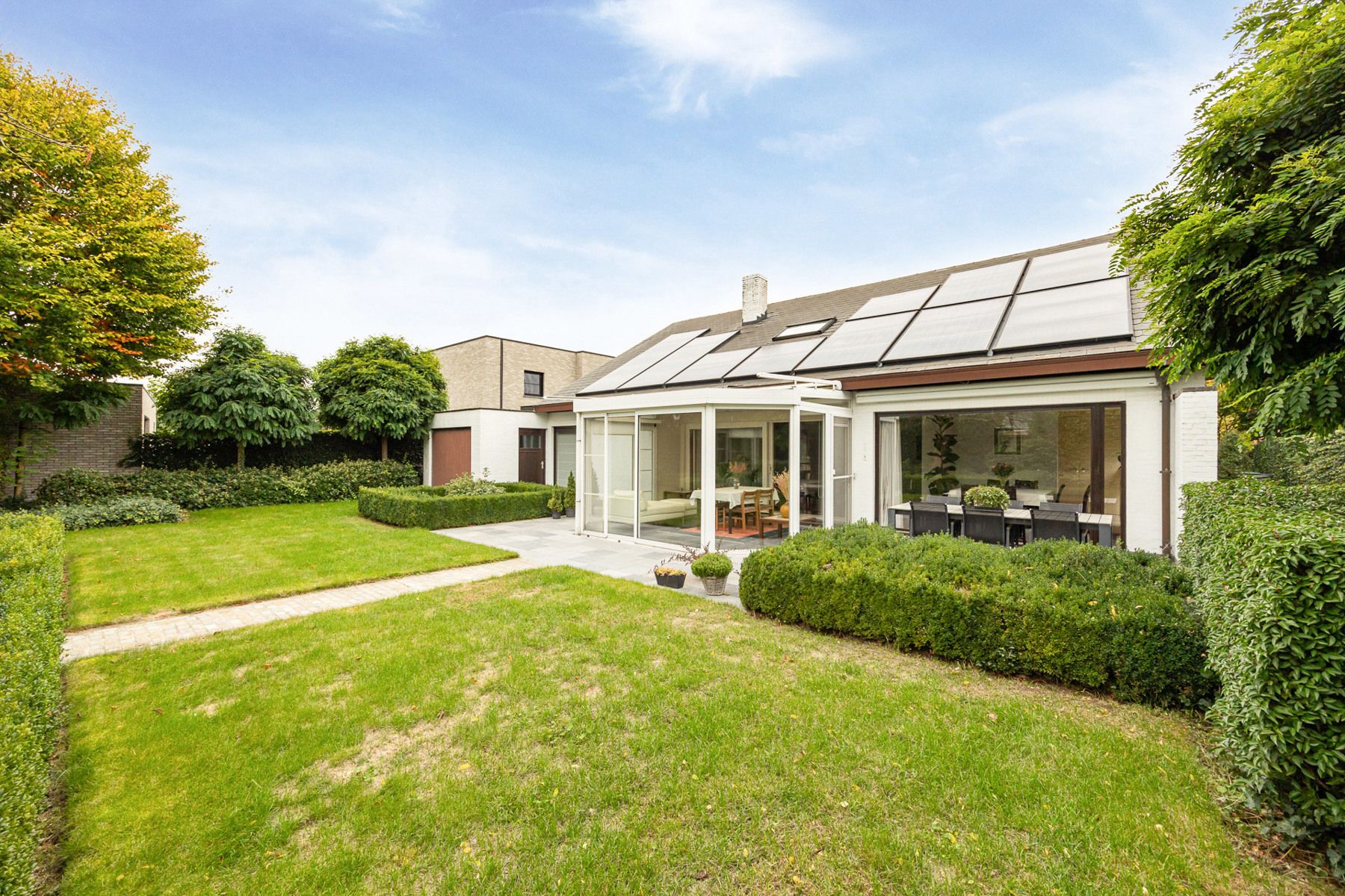 Een laagbouwwoning met 3 slaapkamers op een perceel van 880m². foto 20