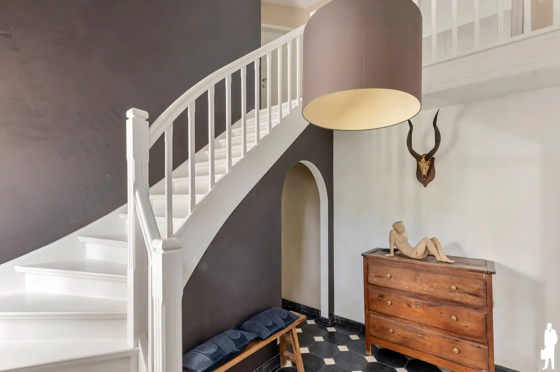 Tijdloze villa op mooi perceel van ca. 1.841m² in een uiterst rustige omgeving in Brasschaat! foto 2