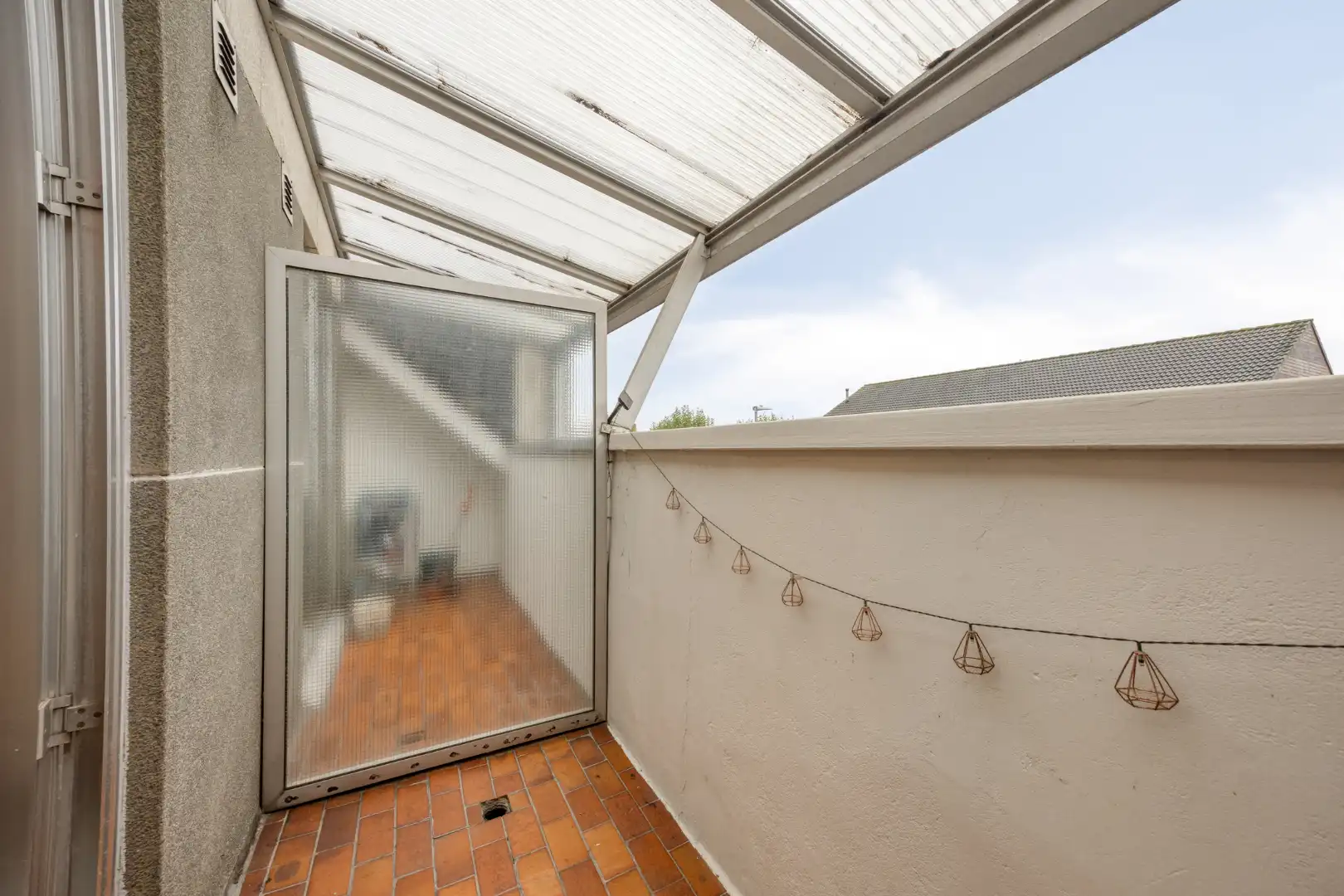 Leuk gerenoveerd appartement met garage in centrum Lauwe! foto 13