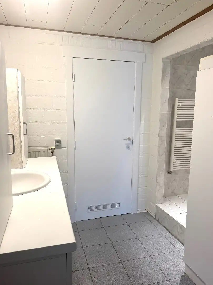 Eenslaapkamer appartement met grote garage te huur te Harelbeke. foto 9
