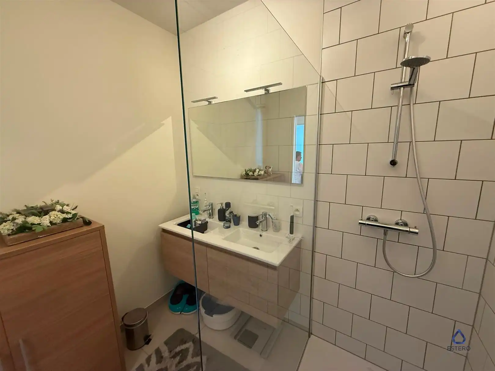 Mooi afgewerkt appartement met 2 slaapkamers foto 4