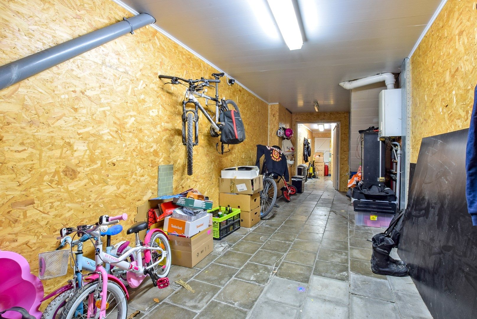 Ruime gezinswoning met garage te Pervijze op 518 m² met prachtige verzichten.  foto 15