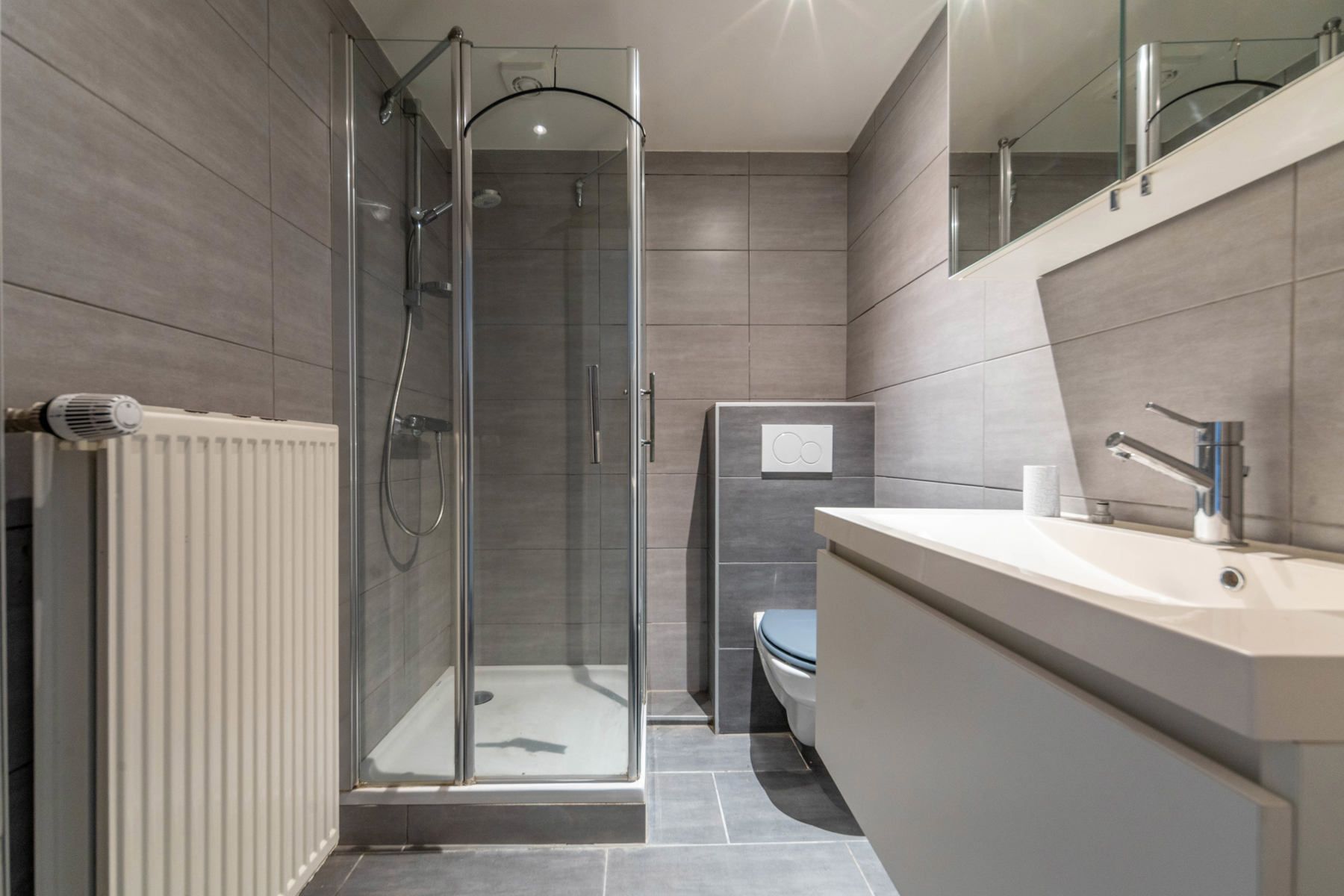 Perfect gelegen gelijkvloers appartement met 1 slaapkamer.  foto 6