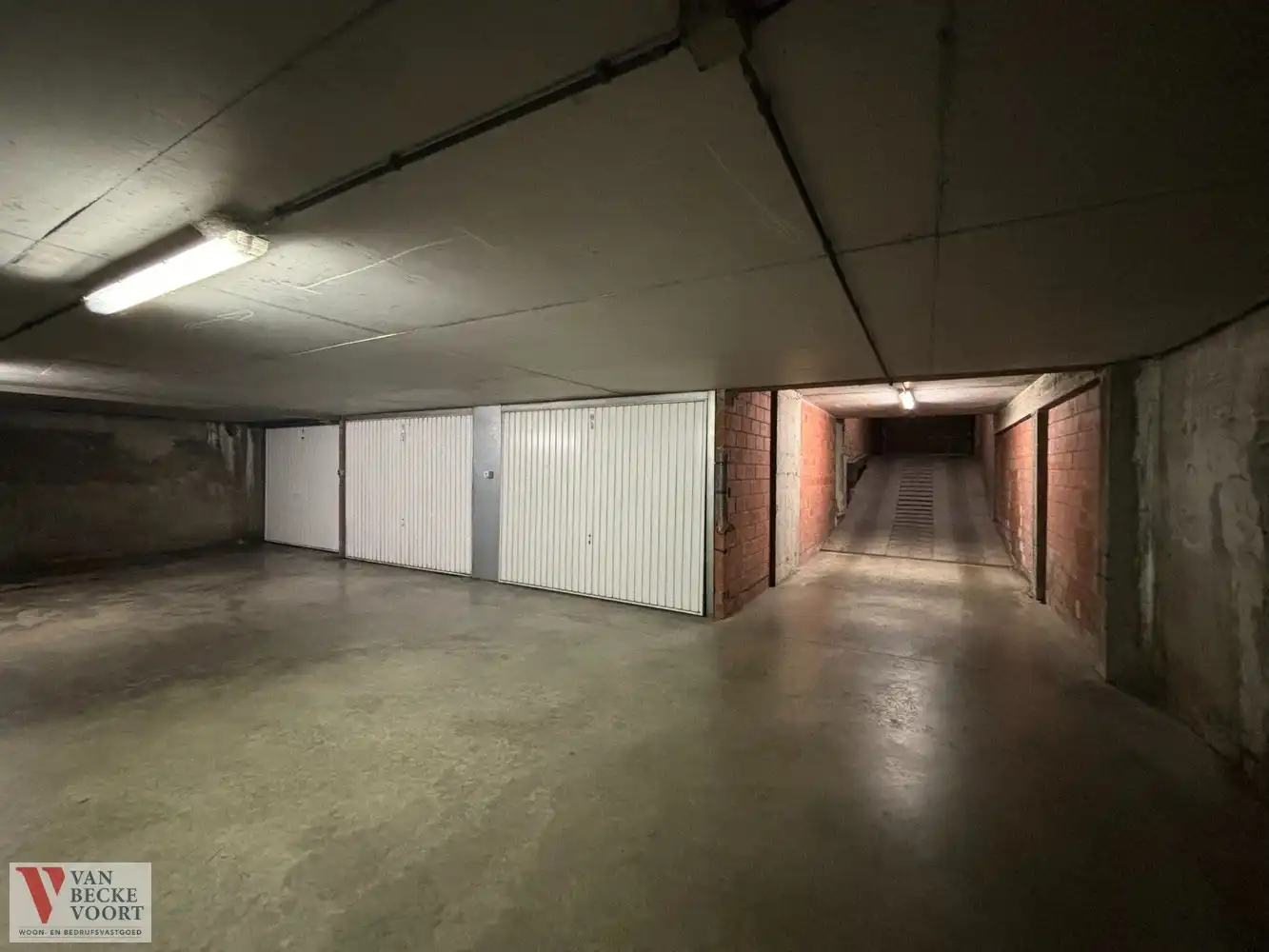 Garagebox in stadscentrum Oostende foto 3