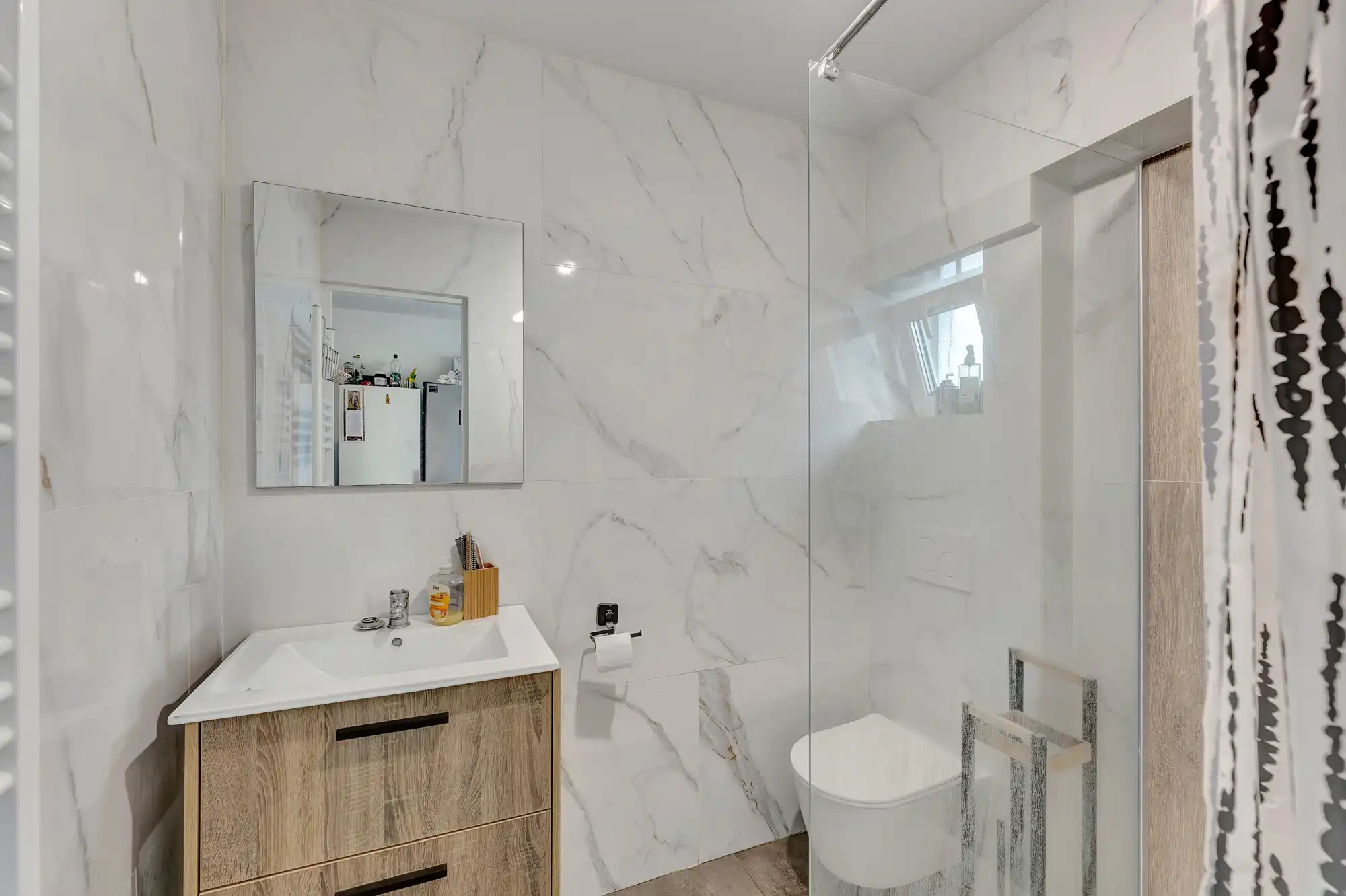 Instapklare gezinswoning met 4 slaapkamers en 2 badkamers foto 12