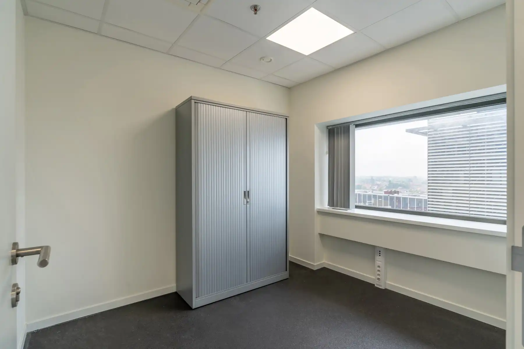 Instapklare kantoorruimte te huur in Radisson Toren foto 9