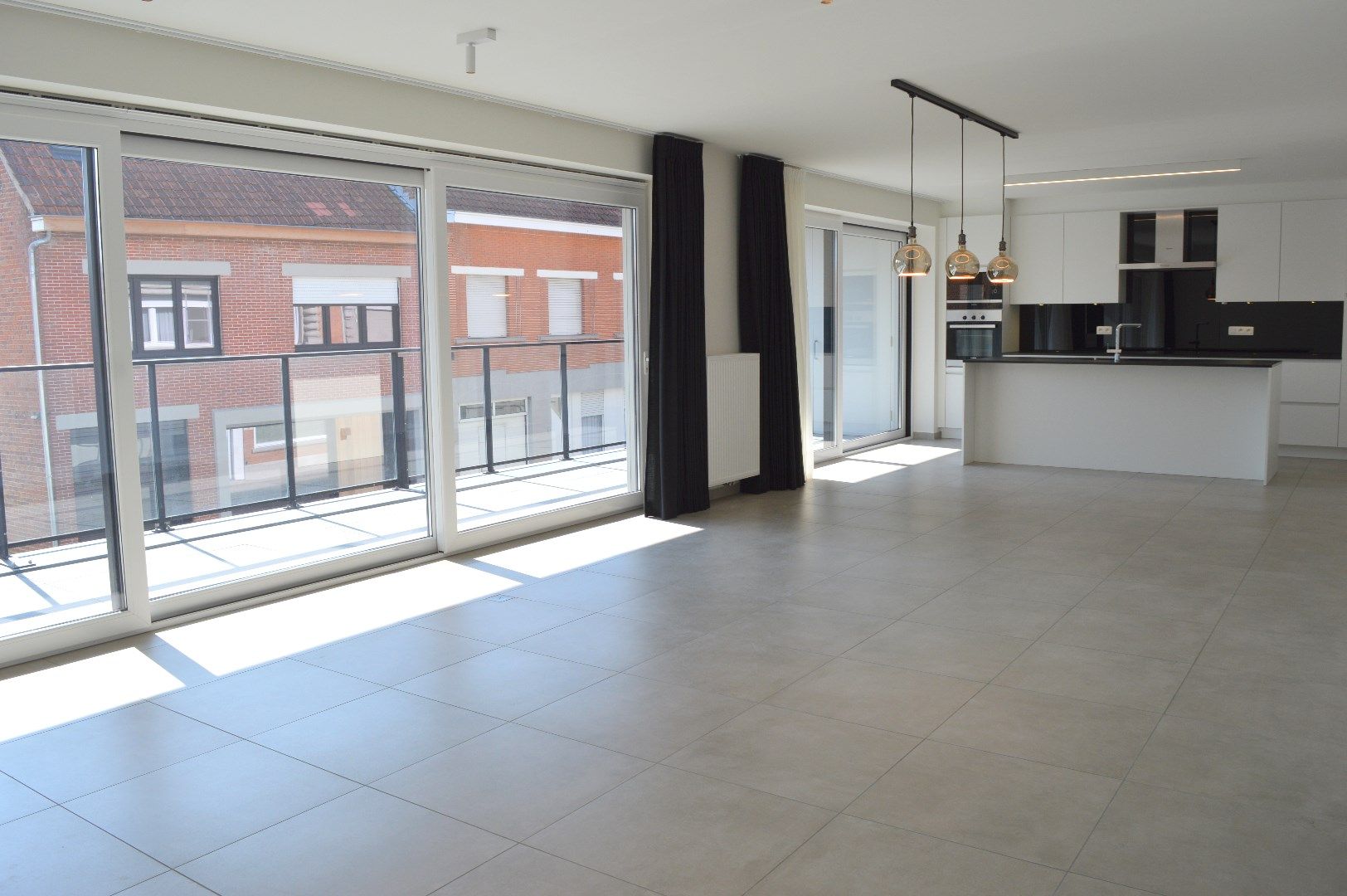 Prachtig ruim appartement met 3 slaapkamers in centrum Ledegem foto 3
