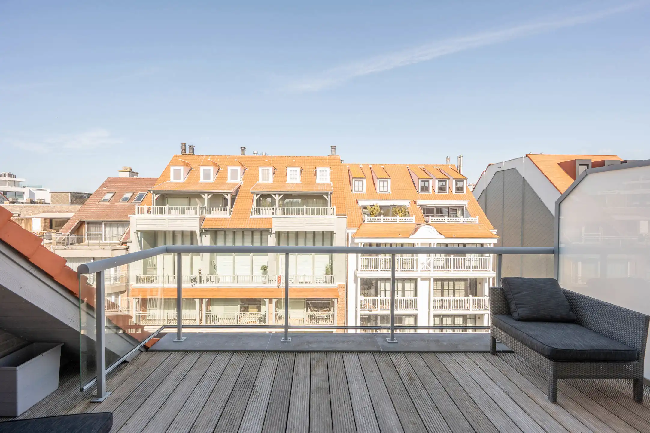 Duplex penthouse met zijdelings zeezicht en royale terrassen foto 16