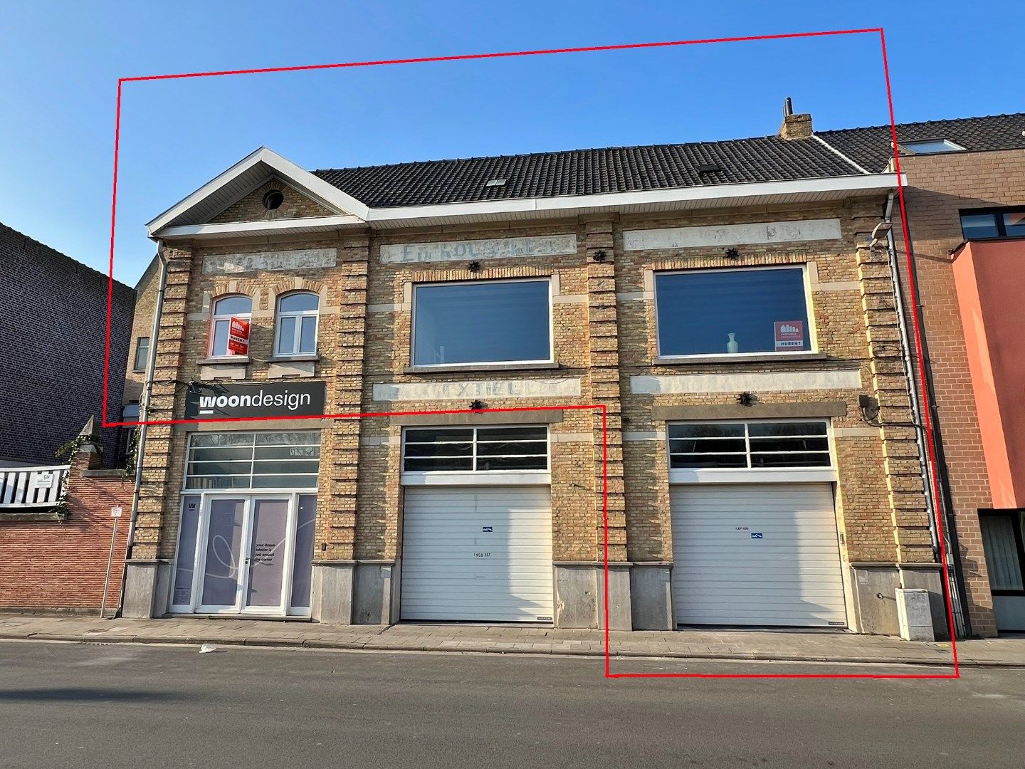 Appartement met garage en terras en centrum Ieper.  foto {{pictureIndex}}