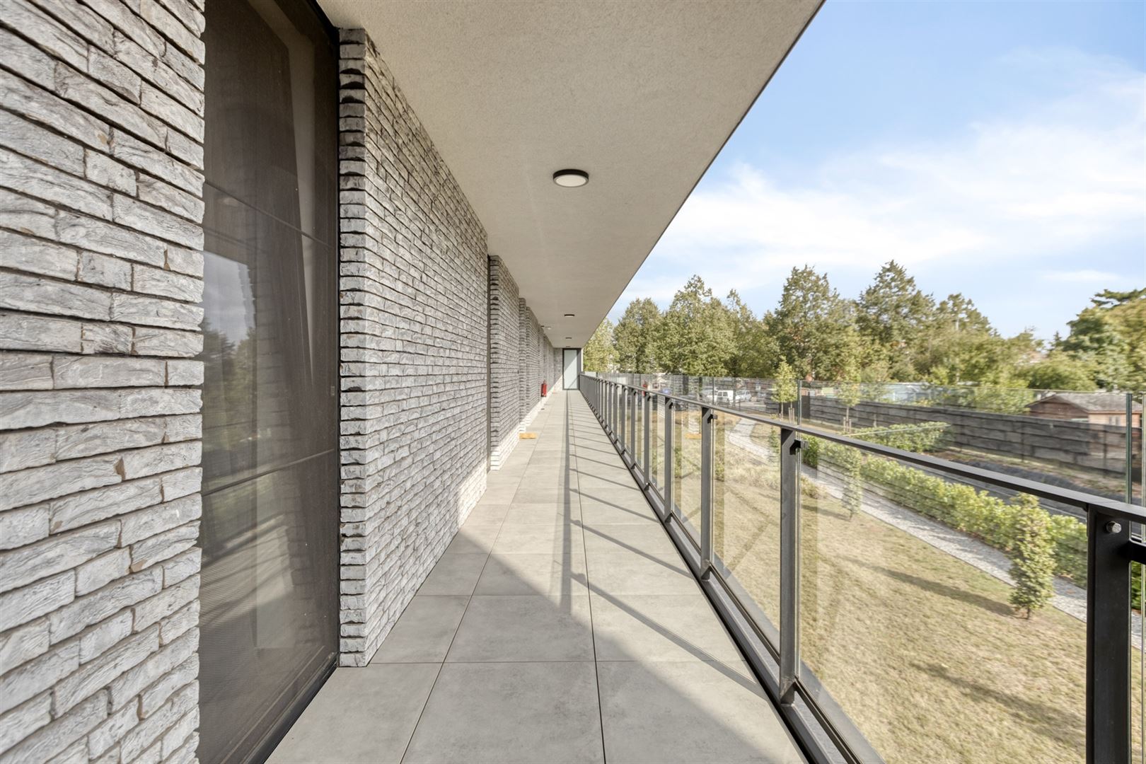 TE KOOP: Prachtig nieuwbouwappartement te Heusden-Zolder! foto 2